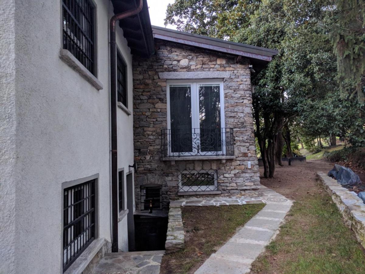 "La Selvetta" Bed And Breakfast Buguggiate Exterior photo